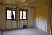 izolacja ścian domu drewnianego pianką 
